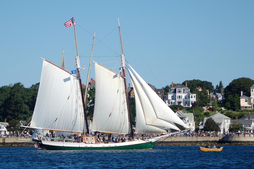 Ocean House Hotel At Bass Rocks Gloucester Exteriör bild